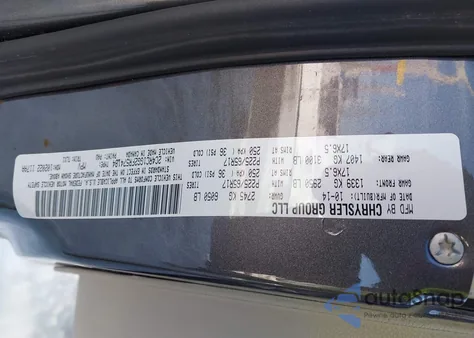 2015 Chrysler Town & Country Limited Platinum z USA, uszkodzony, nr VIN 2C4RC1GG2FR574184